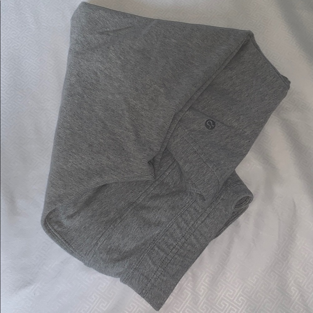 Lululemon leggings Capri size 6